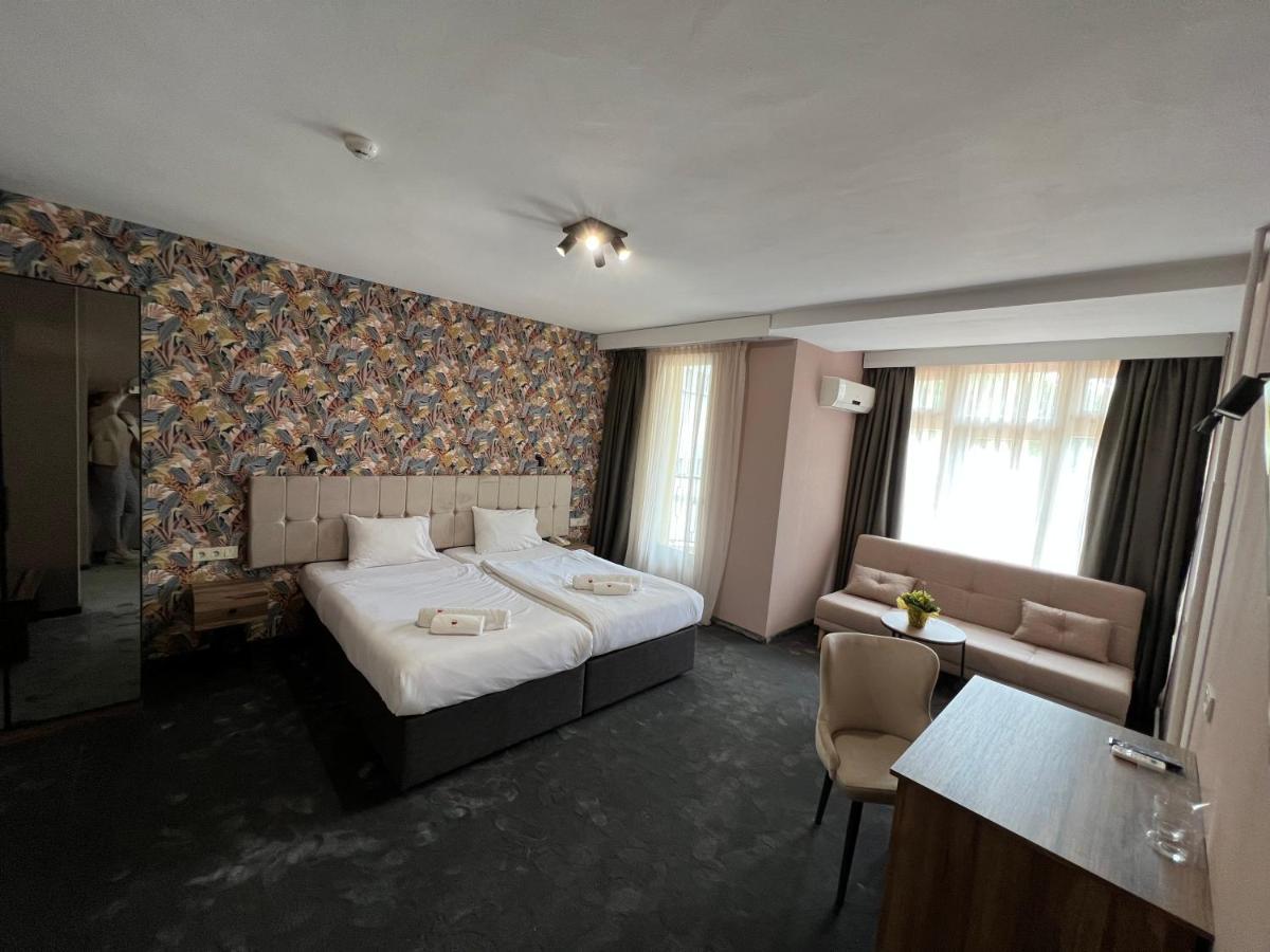 Bistra & Galina Hotel รูเซ ภายนอก รูปภาพ