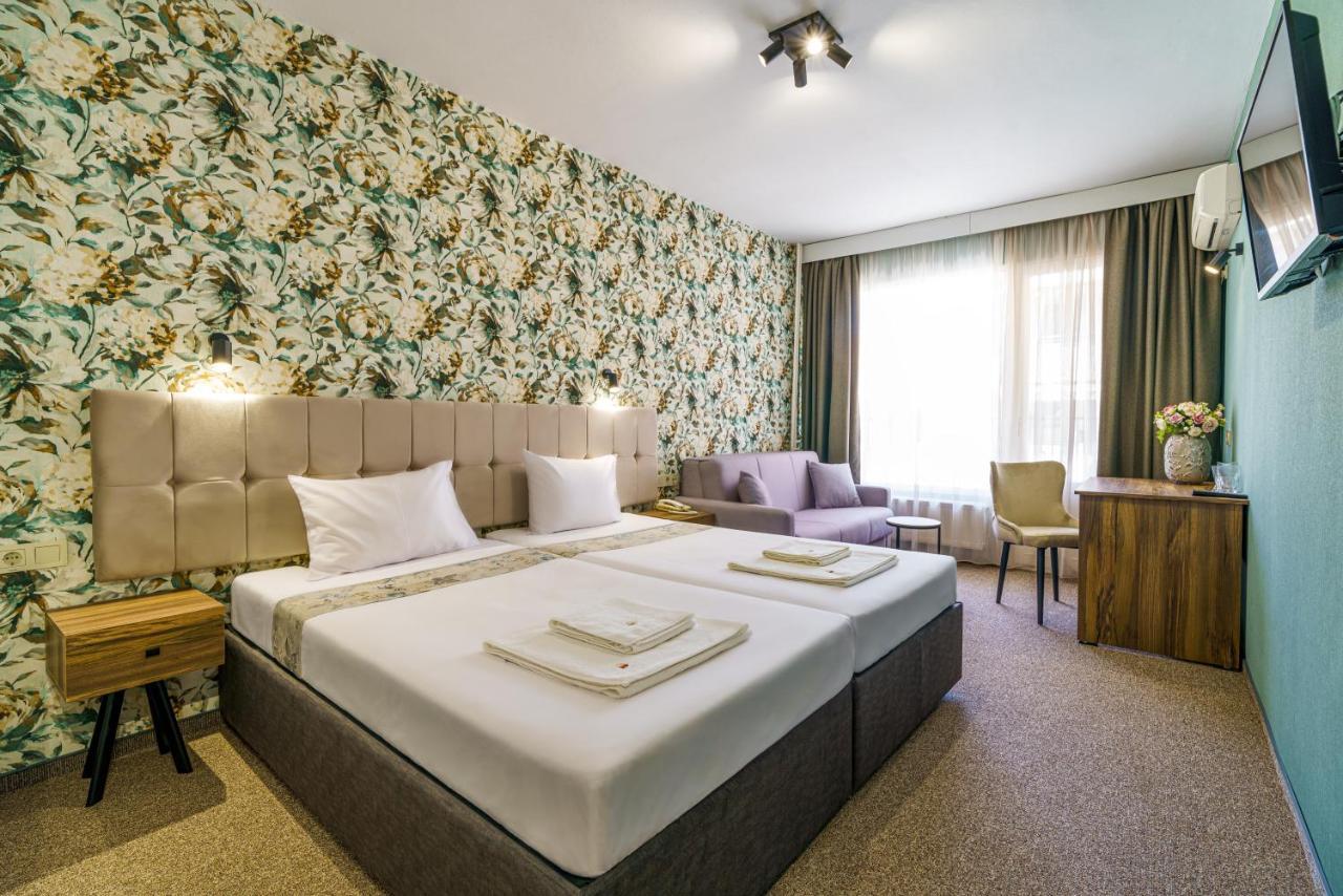 Bistra & Galina Hotel รูเซ ภายนอก รูปภาพ