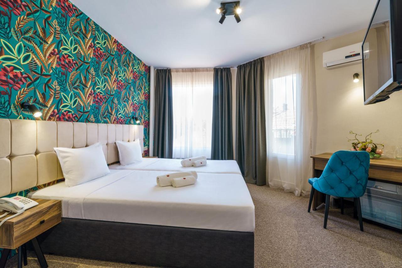 Bistra & Galina Hotel รูเซ ภายนอก รูปภาพ